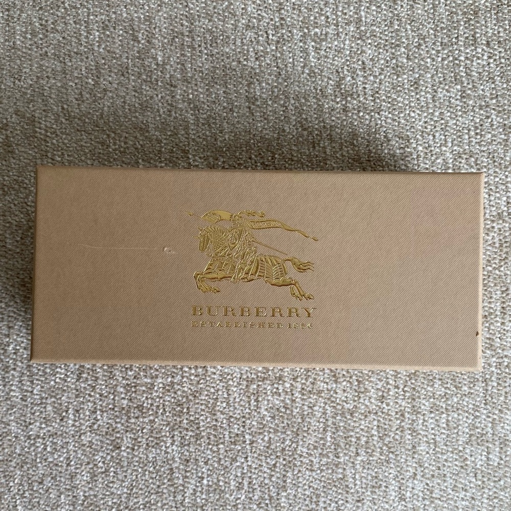 Burberry B2226 Eyewear Frame - Picture 13 of 16